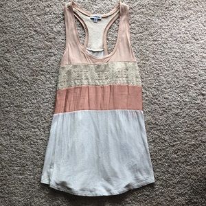 Flowy Razorback tank top